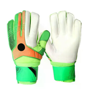 Nouvelle arrivée gants de gardien de but professionnel impression personnalisée gants d'entraînement de football en PU sport en cuir véritable bon marché du fabricant - Product Image 6