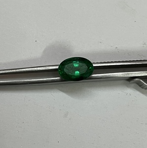 ธรรมชาติที่ไม่ได้รับการรักษา3.45 Cts รูปไข่อัญมณีมรกตหลวมจากแหล่งกำเนิดของแซมเบียที่มีสีเขียวสดใส - Product Image 5