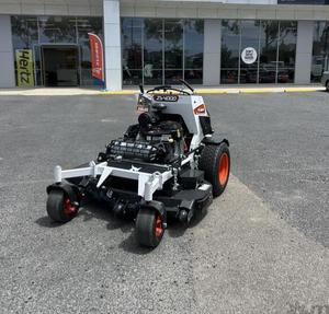 Tondeuse autoportée à rayon de braquage zéro BOBCAT ZS4000 avec moteur de boîte de vitesses à pompe - pour les industries de la construction - Nouveau - Product Image 1