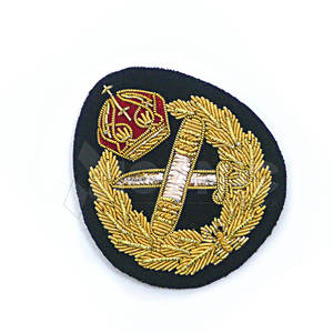 Insignias de lingotes bordados uniformes de alta calidad al por mayor insignias de lingotes bordados de diseño personalizado - Product Image 6