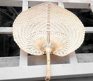 HANDFAN EN BAMBOU DE HAUTE QUALITÉ DE VOGIFARM EXPORTATION EN VRAC À BON PRIX - Product Image 6