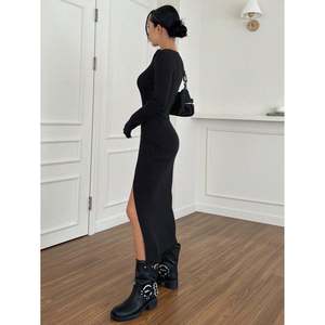 เดรสไหมพรมทรงเข้ารูปสำหรับผู้หญิง ผ่าข้าง ยาวแบบแม็กซี่ สไตล์ลำลอง - Product Image 4