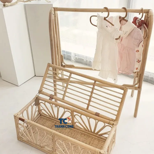 Estante para ropa de ratán de nuevo diseño, estante para colgar, estante para ropa de pie hecho de marco de caña de ratán y tejido de núcleo de ratán - Product Image 1