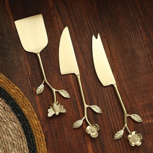 Elegante Juego de Cubiertos de Acero Inoxidable, Colección Completa de Cubiertos para Cenas Familiares, Diseño Duradero y Equilibrado, Apto para Lavavajillas - Product Image 1