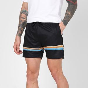 Shorts de basketball en maille 100 % polyester de haute qualité pour hommes, motif uni personnalisé, respirants et anti-transpiration pour la course et le fitness - Product Image 1