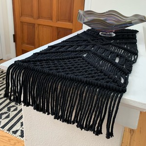 Chemin de table en toile de jute Boho Macramé d'Isar International LLP tricoté en plusieurs couleurs et modèles - Product Image 3