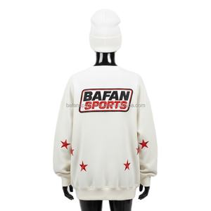 Sweat-shirt oversize pour femme en molleton de coton blanc avec étoiles brodées rouges, logo brodé personnalisé, sweat-shirt respirant pour femme - Product Image 2