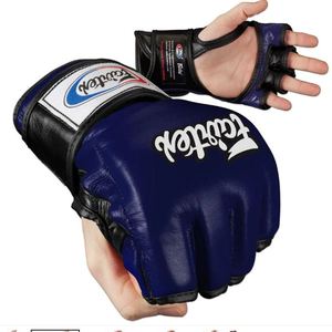 Gants de grappling MMA Fairtex personnalisés de haute qualité, gants d'entraînement professionnels en cuir avec logo personnalisé - Product Image 3