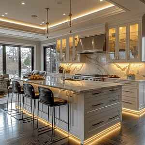 Cuisine modulaire sombre de luxe avec grand îlot central, comptoir, appareils électroménagers intégrés et éclairage haut de gamme pour les maisons modernes - Product Image 4