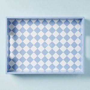 Bandeja rectangular de madera para almacenamiento, diseño moderno con patrón a cuadros verde y blanco para organizar la mesa - Product Image 3