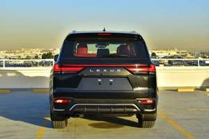 Nouvelles voitures d'occasion avec boîte de vitesses automatique direction à droite intérieur en cuir foncé traction avant et caméra arrière - Product Image 4