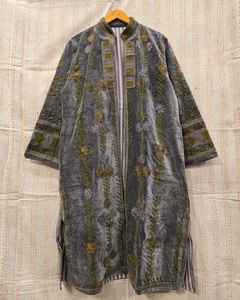 เสื้อคลุมยาวผ้ากำมะหยี่ซูซานีคุณภาพดี ตกแต่งด้วยงานปัก สำหรับสุภาพสตรี - Product Image 1