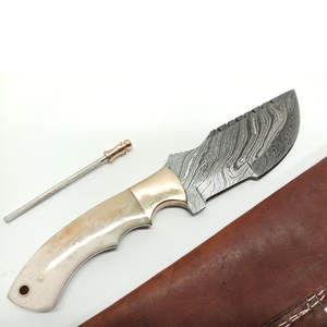 Cuchillo de Supervivencia Profesional Hecho a Mano de Acero de Damasco, Cuchillo de Caza y Campismo para Actividades al Aire Libre - Product Image 2