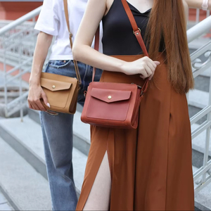 Elégant sac à bandoulière en cuir pour femme Premium Designer Shoulder Sling & Messenger Purse Chic, Trendy, Versatile & Styled - Product Image 1