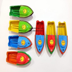 Bateaux pop pop peints à la main jouets en étain bateaux jouets en étain bateau à vapeur jouets putt putt bateaux tuk tuk bateaux bateaux pop pop de l'inde - Product Image 1