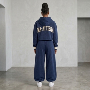 Conjunto Deportivo Personalizado para Mujer, Sudadera Corta Azul Marino y Pantalones Anchos de Felpa, Ropa Deportiva Urbana, Venta al Por Mayor OEM - Product Image 2