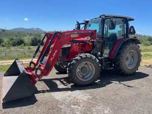 2022 Massey Ferguson 4709 4WD Utility Tractor Powerhouse con componentes centrales Bomba Motor Caja de cambios - Product Image 2