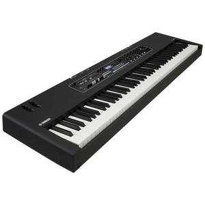 Motifz Industrial XF8 88 Teclas Deluxe Bundle Piano US - Product Image 2
