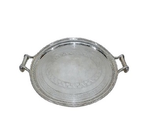 Bandeja de servicio de latón y metal de diseño antiguo Forma y tamaño personalizables para uso doméstico u ocasiones de comida disponibles a un precio excelente - Product Image 5