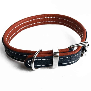 Elegante Collar de Cuero Premium para Perro con Acabado de Tachuelas, Diseño Simple y Lujoso, para Perros Pequeños y Grandes, Duradero, Transpirable y Ecológico - Product Image 1