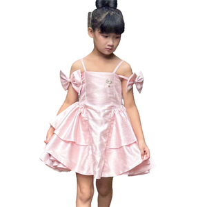 Vestidos de Niña Modernos y Elegantes ODM OEM, Estilo Casual con Capas de Tafetán Brillante, Halter Maxi, Ecológicos y Transpirables - Product Image 1