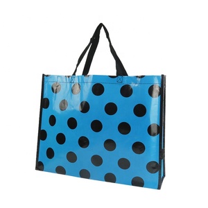 Sacs fourre-tout en tissu non tissé imprimés sur mesure pour la plage, la salle de sport, le sport et les courses - Product Image 4