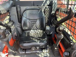 2023 Kubota SSV75 Skid Steer Loader-Chargeuse compacte puissante 74HP pour les applications à usage intensif - Product Image 6