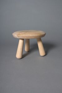 Tabouret en bois de qualité supérieure en bois de teck, parfait pour des sièges durables dans les maisons et les restaurants - Product Image 2