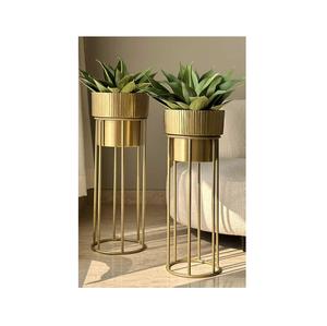 Long Stylish <b>Golden</b> Wired Stand Traditional Style Metal Decorative Garden Planter Perfect For Classic Outdoor Use - Product Image 1