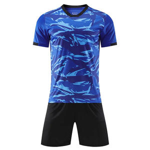 Proveedor de Uniformes de Fútbol Personalizados para Adultos Unisex, Conjunto de Camiseta y Pantalones Cortos de Alto Rendimiento, Tejido Transpirable de Secado Rápido, Anti-UV para Clubes - Product Image 1