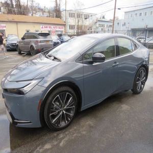 Toyota Prius LE 2024 Économique et Propre - Product Image 2