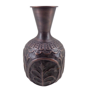 Vase décoratif à fleurs en métal Design unique Pot à patine grise pour décoration de table Fait à la main en vrac - Product Image 4