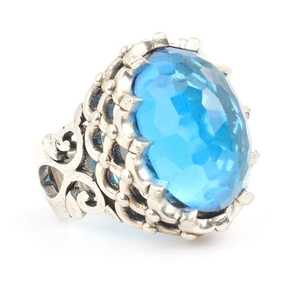Grande bague en argent avec pierre précieuse aquamarine facettée sertie clos, bijou élégant pour mariage ou usage quotidien - Product Image 2