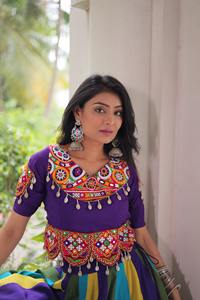 คอลเลกชั่น navratri Roman กับ Gota patti และ gamthi ผู้ผลิต lehenga choli จาก surat ในอัตราที่ต่ำที่สุด - Product Image 5