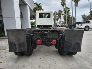 Camión Usado Macks Granite 2022, Cabina Doble, Automático, Diésel Euro 5, Entrega Mundial, Superventas - Product Image 3