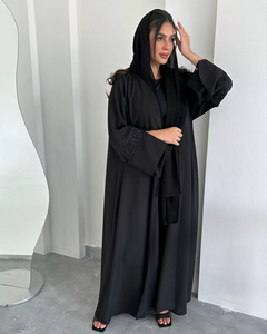 Abaya en soie noire faite à la main Dubaï Belle broderie blanche Anti-rides Manches longues Vêtement de prière musulman traditionnel pour adultes - Product Image 5