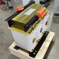 Transformateur à économie d'énergie de 98% 380V à 220V 3 phases Type sec 30kVA 40kVA 50kVA 60kVA 380VAC à 220VAC