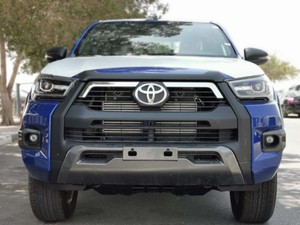 รถกระบะมือสอง ปี 2020 รุ่น Hilux Adventure SR5 แบบดับเบิ้ลแค็บ เครื่องยนต์เทอร์โบดีเซล พวงมาลัยซ้าย ขับเคลื่อนสี่ล้อ เบาะหนัง กล้องมองหลัง - Product Image 4