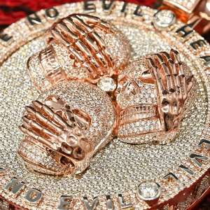 Colgante de joyería de diamante de moissanita de calavera clásica de tres sabios personalizado de alta calidad para fiestas regalos bodas - Product Image 3