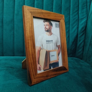 Cadre photo en bois rustique moderne écologique fait à la main de qualité supérieure, montage mural et sur table créatif avec verre transparent et support robuste - Product Image 5