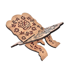 Le magnifique Rehel en bois, le plus vendu, ajoute de l'élégance et une ambiance spirituelle aux salles de prière et aux mosquées. - Product Image 1