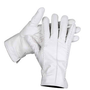 ถุงมือแฟชั่นพรีเมี่ยมที่มีผิวสัมผัสเรียบและยืดหยุ่นเหมาะสำหรับถุงมือแฟชั่นคลาสสิกสวมใส่สบายเนื้อผ้าระบายอากาศได้ดี - Product Image 3