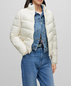Veste bouffante à capuche à manches longues de style hiver pour femmes de haute qualité fabrication OEM coton respirant matelassé confortable - Product Image 1