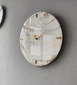 HORLOGE MURALE EN RÉSINE DRIVEN AVEC Horloge Murale au Design Artistique Unique Fait Main Art Résine d'Inde - Product Image 3