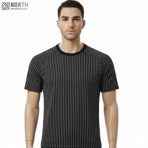 เสื้อยืดคอกลมแขนสั้นสำหรับผู้ชายผ้าคอตตอนเนื้อหนาทรงหลวมขนาดใหญ่300กรัมดีไซน์สีทึบสำหรับฤดูร้อน - Product Image 1