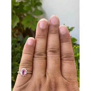 Bague en or 14 carats d'inspiration vintage avec saphir rose et diamants taillés ovale et poire, bijoux fins de fiançailles pour garçons - Product Image 4