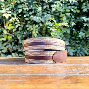 เข็มขัดลำลองของผู้ชายแบบวินเทจสายรัดผ้าทอลายทางทำจากโพลีเอสเตอร์พร้อมแถบหนังเย็บและหัวเข็มขัดทองเหลือง - Product Image 2