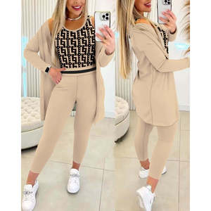 Ensemble trois pièces en crêpe à manches longues pour femme, 37563 - Beige - Product Image 1