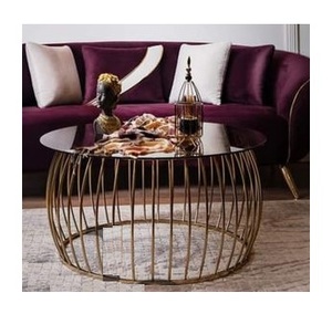 Table basse de style haut de gamme au design unique avec dessus en marbre blanc support doré et brillant pour obtenir les meilleures chances d'obtenir un prix de vente - Product Image 3