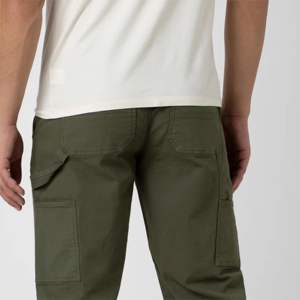 Pantalones de trabajo de lona resistentes para hombres, resistentes y al agua con múltiples bolsillos utilitarios, ideales para trabajos al aire libre - Product Image 6